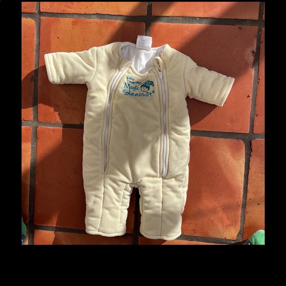 Baby Merlin magic sleep suit large 6-9 mos (18-21lbs) yellow